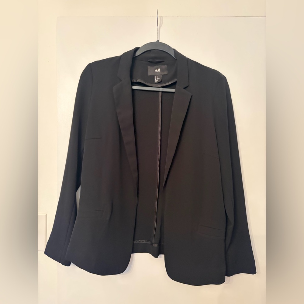 H&M Black Blazer